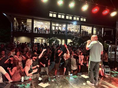 Stays In Vegas Band performing live, photo 11